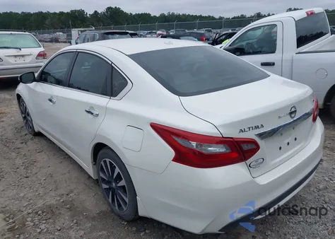 2018 Nissan Altima 2.5 Sv z USA, uszkodzony, nr VIN 1N4AL3AP0JC230121